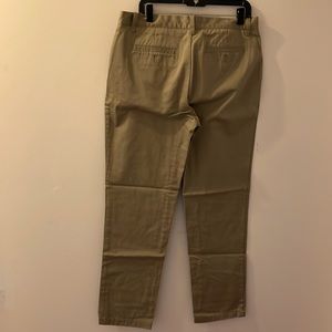 Like new darker khaki Nautica pants size 34Wx34L